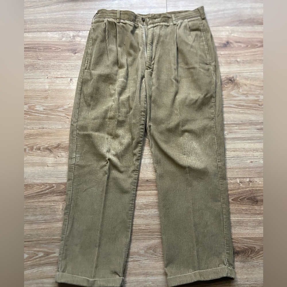 Geoffrey Beene Men's Khaki Corduroy Pants